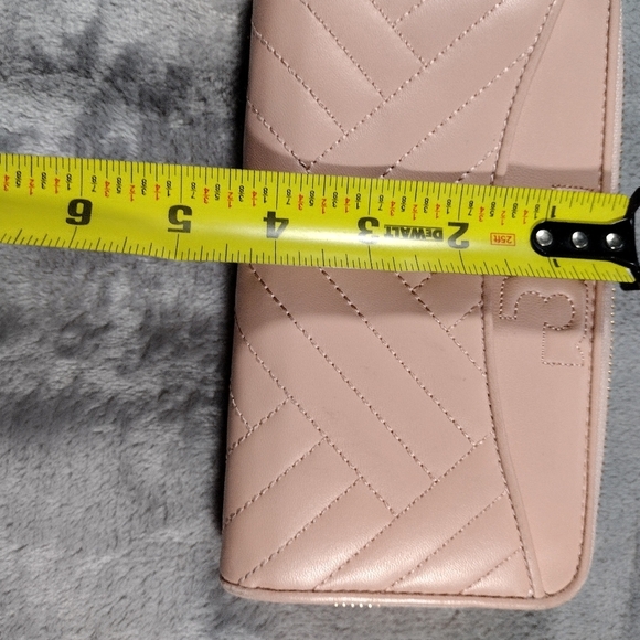 Tory Burch Alexa Blush Pink Wallet - Picture 12 of 13